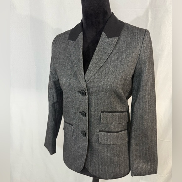 H&M Gray Herringbone Fitted Blazer Jacket Women’s 2 Business Casual Work‎ Office - Picture 2 of 15